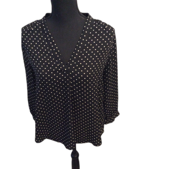 Vince Camuto Medium M Polka Dot blouse Black White V Neck 3/4 Sleeves Classic - Picture 2 of 8